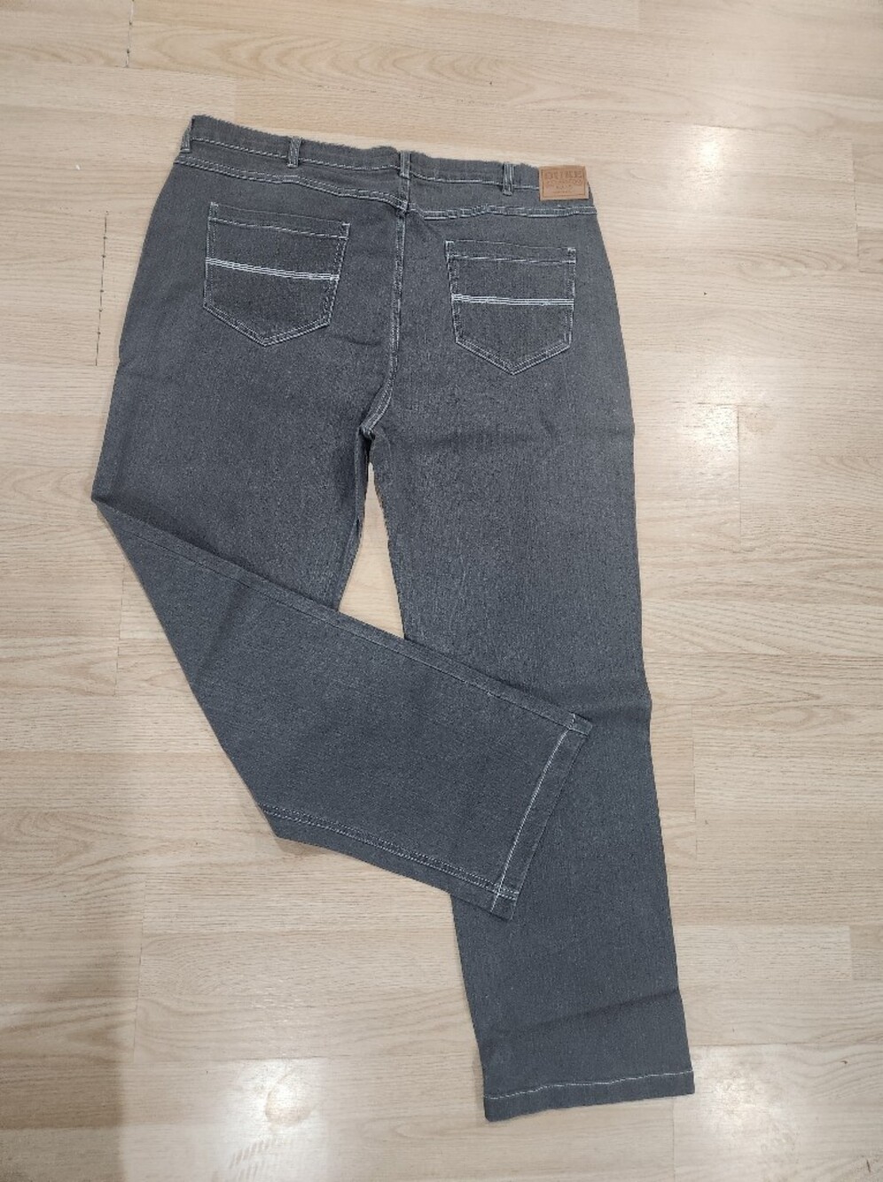 Charcoal Gray Straight-Leg PantsBy Duke 40L